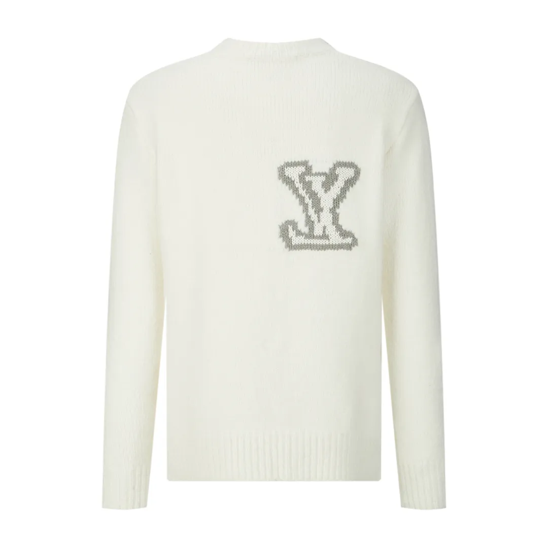 🅿️500 1v 25SS mirror logo intarsia sweater (off-white) originally purchased for 10,800, new color in 25 years, custom-woven and dyed sheep wool 55%, yak hair 21% nylon 20% Spandex 4% wool looped yarn, looped yarn has high ductility and good elasticity. It is different from the non-elastic version on the market. The special washing process is very soft and skin-friendly. It is a 3-needle knitting process. The thickness of each stitch of the intarsia on the clothes logo is consistent with the original version. The back logo is a mirror intarsia. The upper body is skin-friendly and versatile. It is an autumn and winter item that can be worn in front of others. Size:S-M-L
